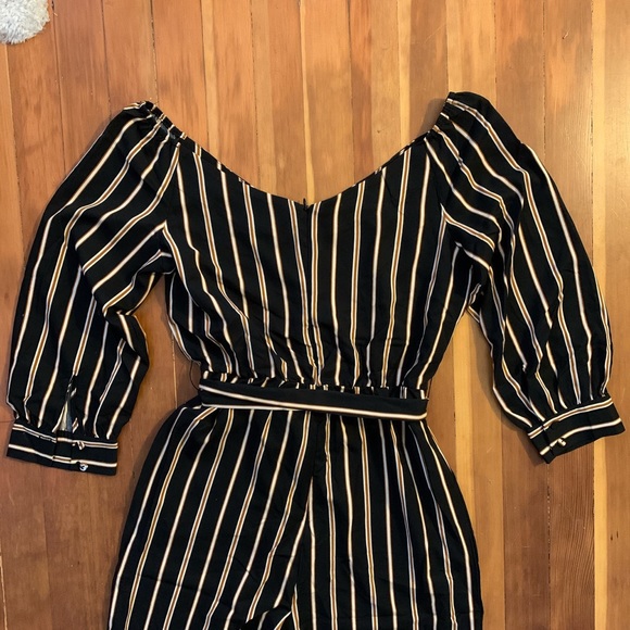 Beautiful fancy jumpsuit. Kinda business chic. M - Picture 5 of 5